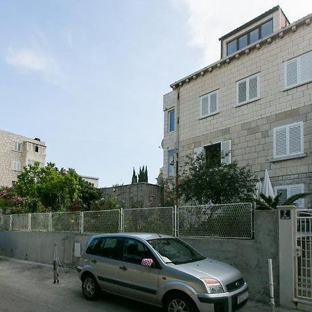 דוברובניק Yellow Room Guesthouse מראה חיצוני תמונה