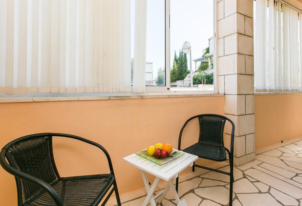 דוברובניק Yellow Room Guesthouse חדר תמונה